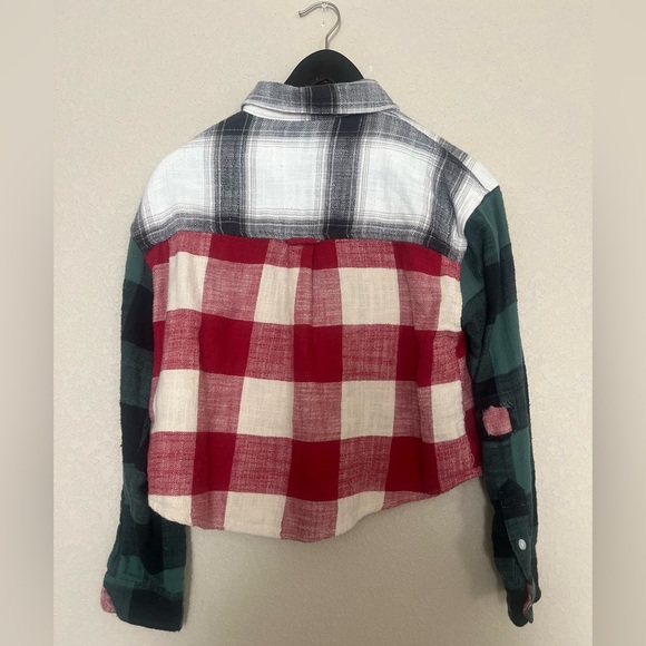 American Eagle Patchwork Cropped Plaid Flannel Shirt Size XS - Picture 2 of 3